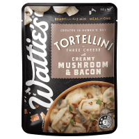 Three Cheese Creamy Mushroom & Bacon Tortellini Pasta Meal (350g)
