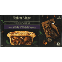 Slow-Cooked Beef With Shiraz & Cracked Pepper Pies (2 x 200g)