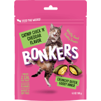 Crunchy & Soft Catnip Chick N' Cheddar Flavoured Cat Treats (180g)