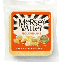 Club Cheddar Ploughmans Cheese (235g)
