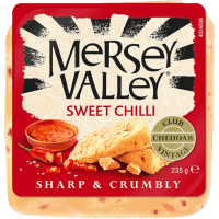 Sweet Chilli Club Cheddar Cheese (235g)