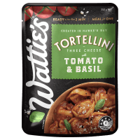 Three Cheese Creamy Tomato & Basil Tortellini Pasta Meal (350g)