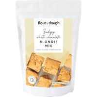 Fudgy White Chocolate Blondie Mix (620g)